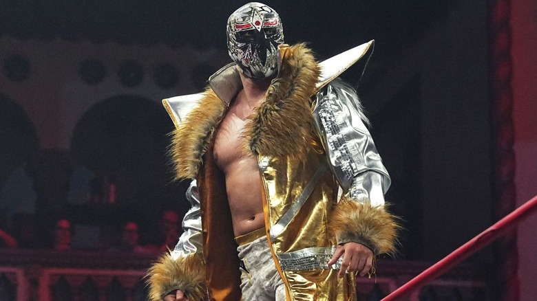 Mascara Dorada on ROH on HonorClub