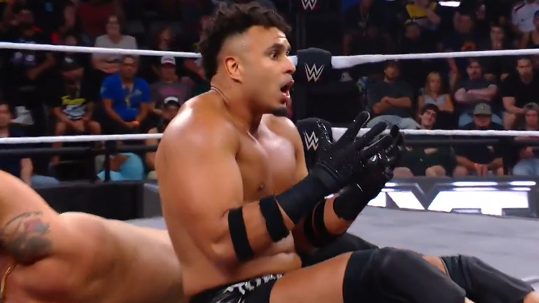 Kam Hendrix flustered at Tony D'Angelo kicking out