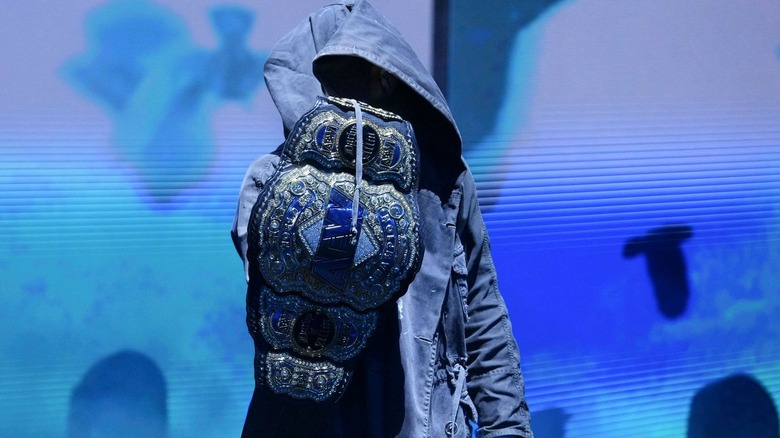 Darby Allin holds up the AEW World Championship on "AEW Dynamite"
