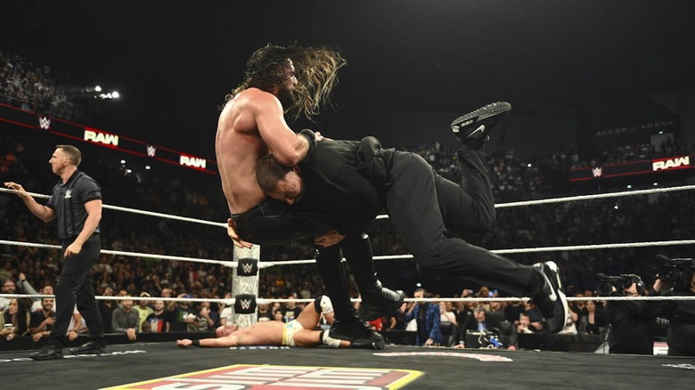 Bron Breakker spears Seth Rollins on 