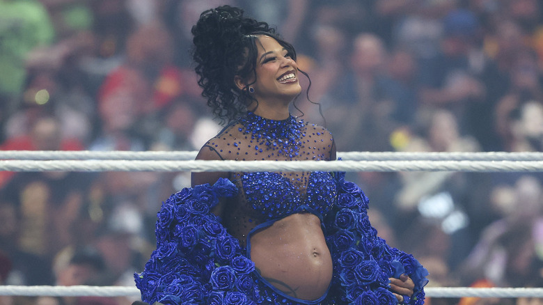 Bianca Belair announces her pregnancy during WrestleMania 42