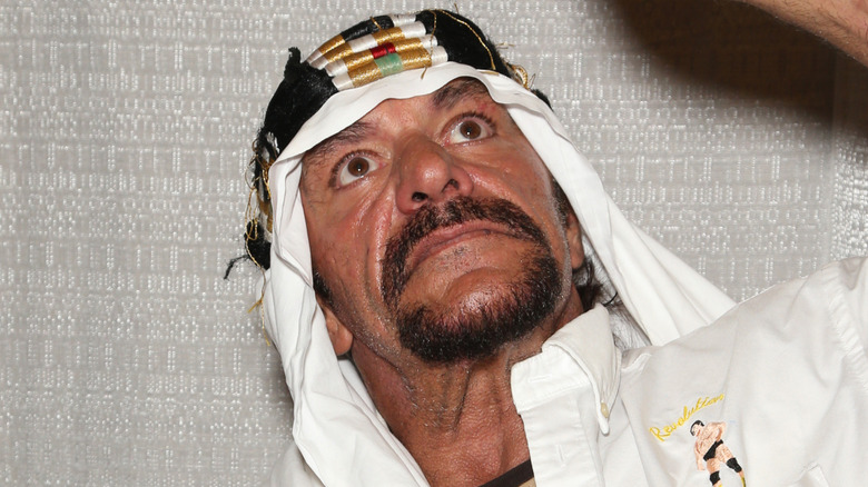Sabu looking up