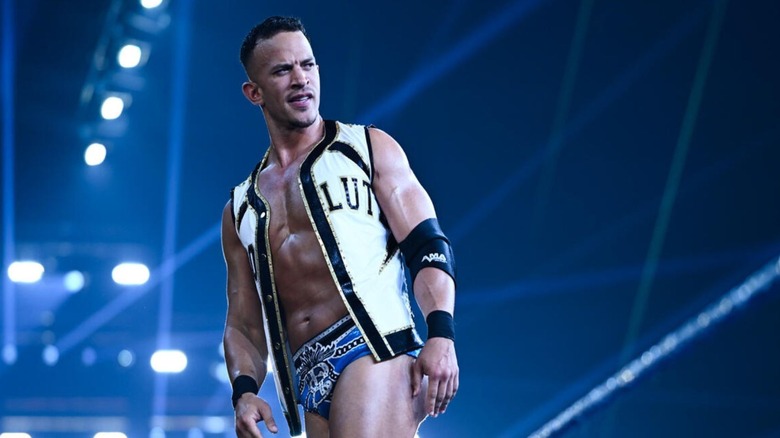 Ricky Saints poses on the ropes and looks to the crowd before a match against Carmelo Hayes on the June 5, 2026 episode of "WWE SmackDown."