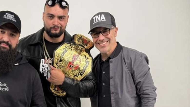 Mike Santana and Carlos Silva