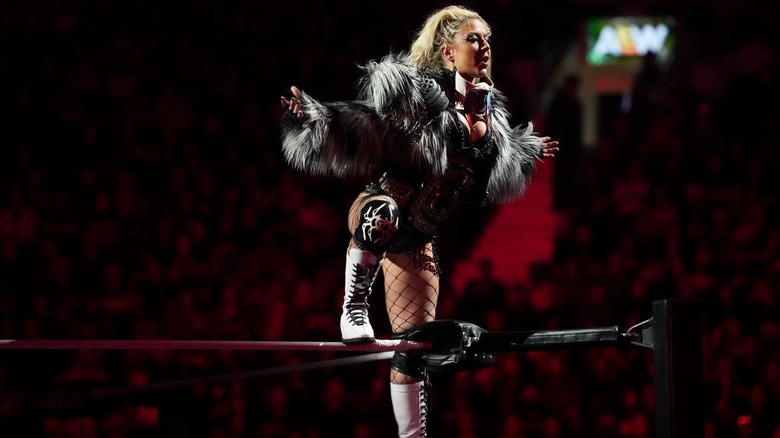Thekla posing on the ropes