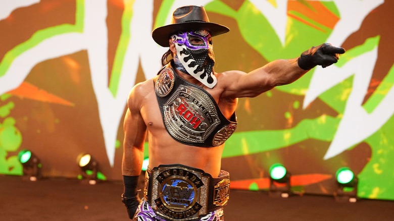 Bandido makes an entrance