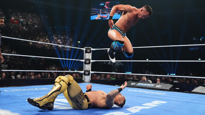 Ricky Saints drops a knee on Carmelo Hayes on "WWE SmackDown"