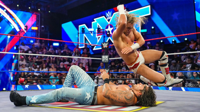 Tristan Angels drops an elbow on Shiloh Hill