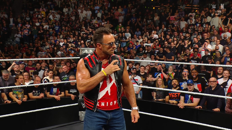 Knight speaking in the ring